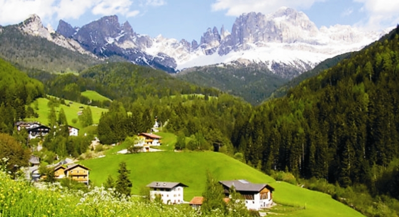 Доломитовые Альпы в Италии фото